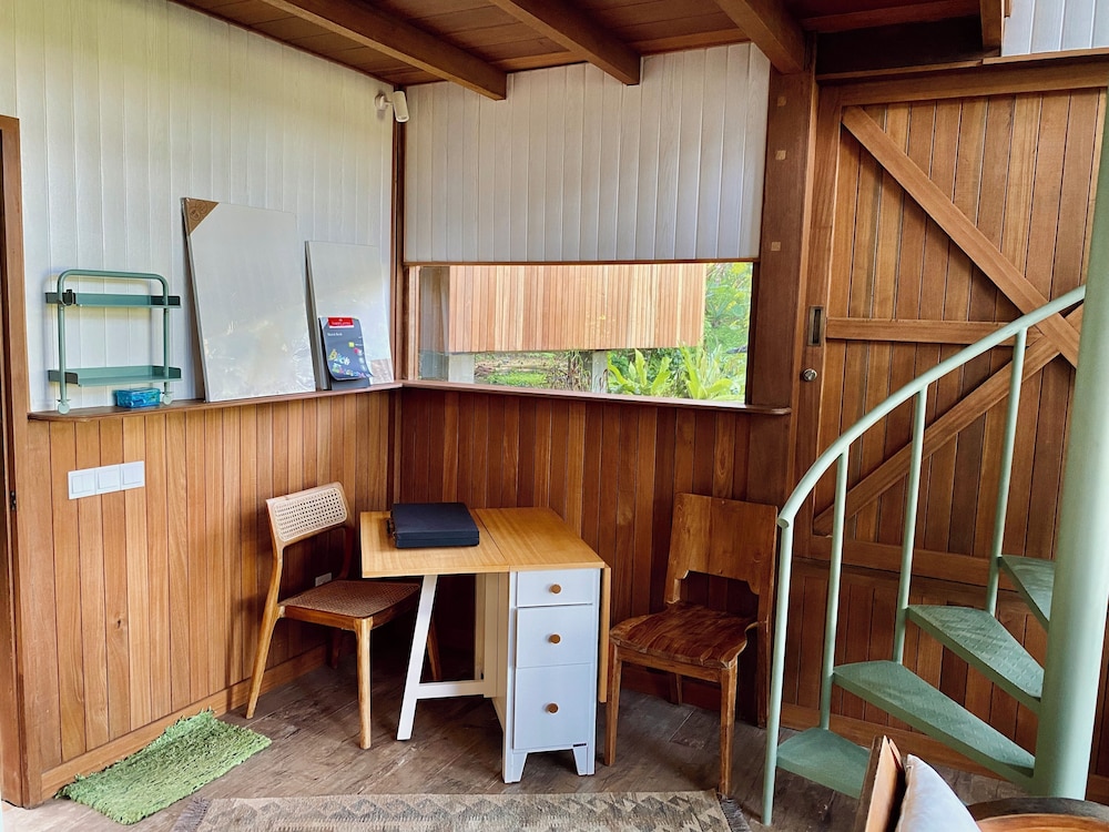 Hilltop Retreat Beneath Mt. Batukaru