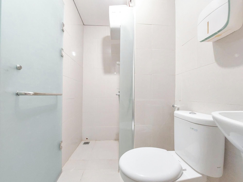 Homey And Compact 2Br Podomoro City Deli Medan Apartment