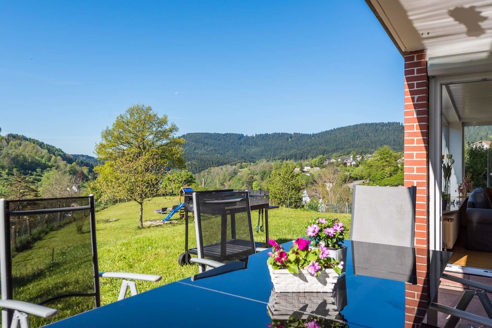 Traum-Ferienhaus auf der Burghalde view 5