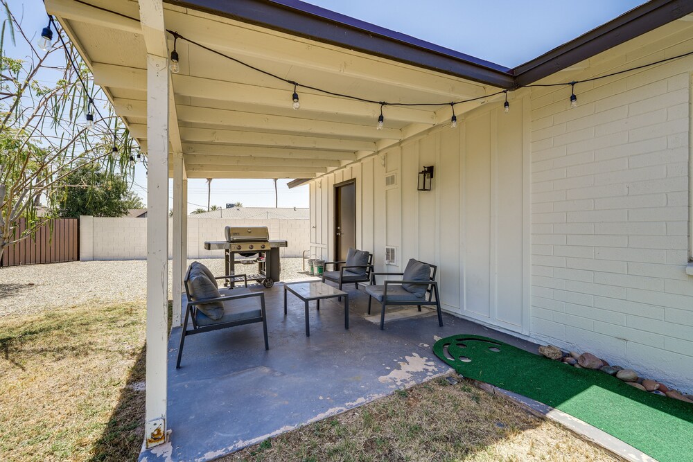 Sunny Arizona Retreat w/ Pool Table, Grill Patio - Property Image 7