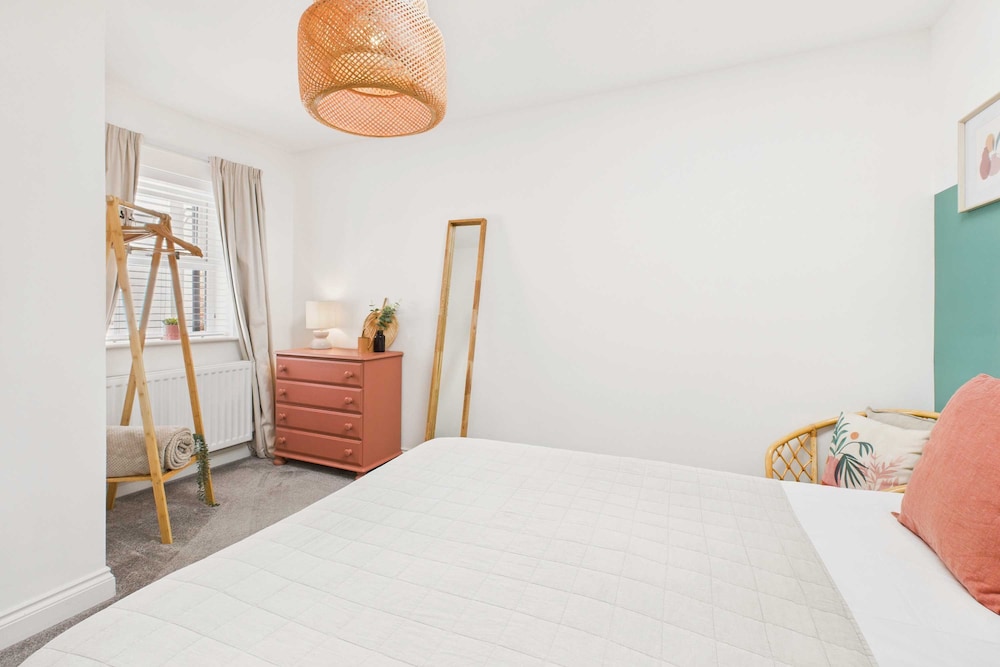 Host Stay Cringle Cottage