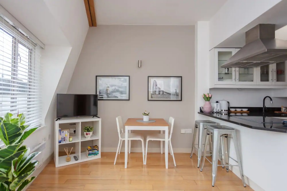 Stylish 1 Bedroom Apartment Near Northcote Road