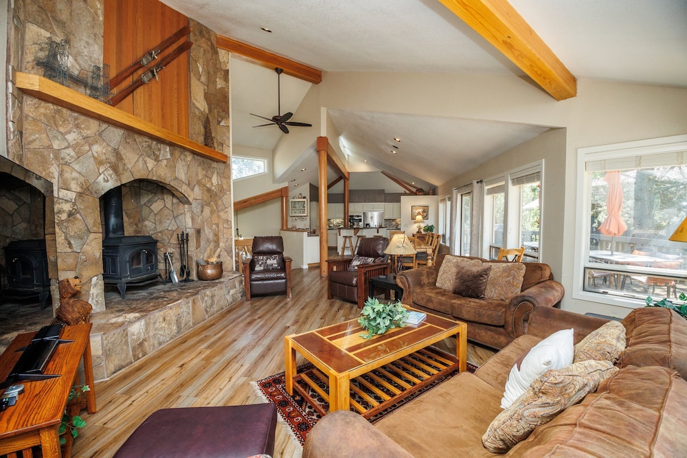 Tan Oak 15 4 Bedroom Home