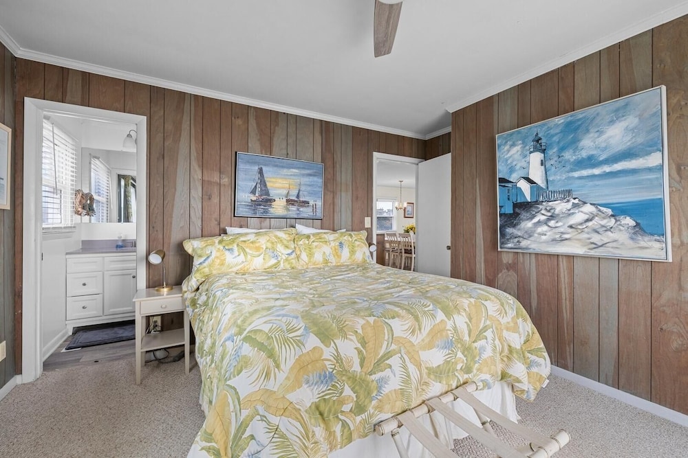 Bryant Cottage 6 Bedroom Home