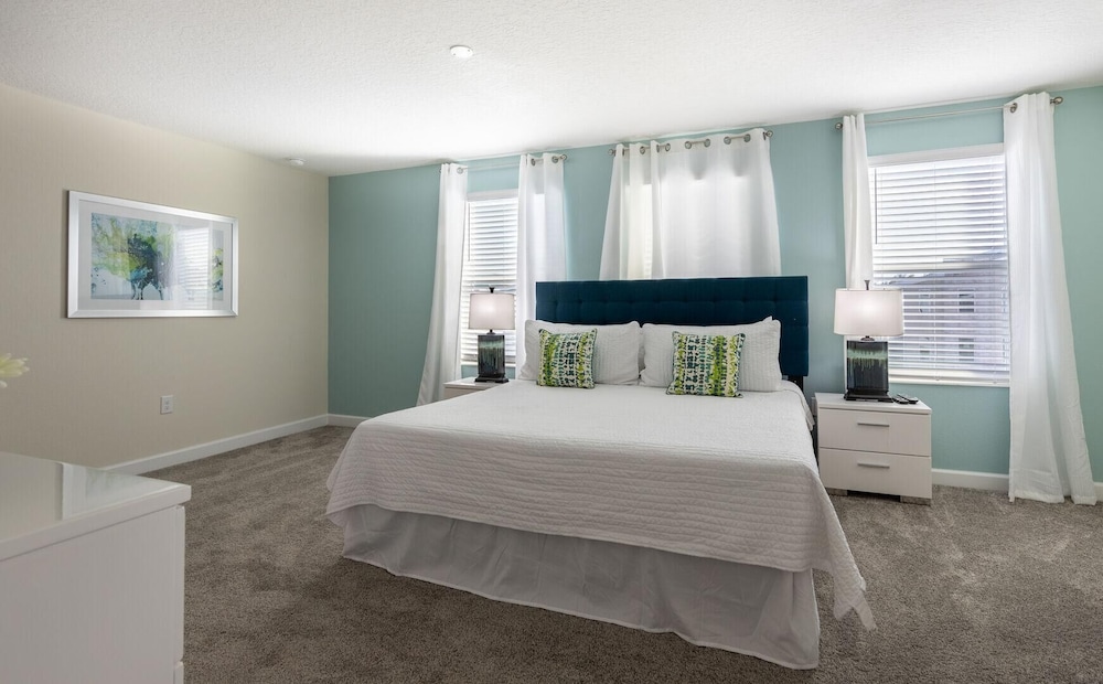 4569tb NON Renting 09/13/2021 -storey Lake - Image 4