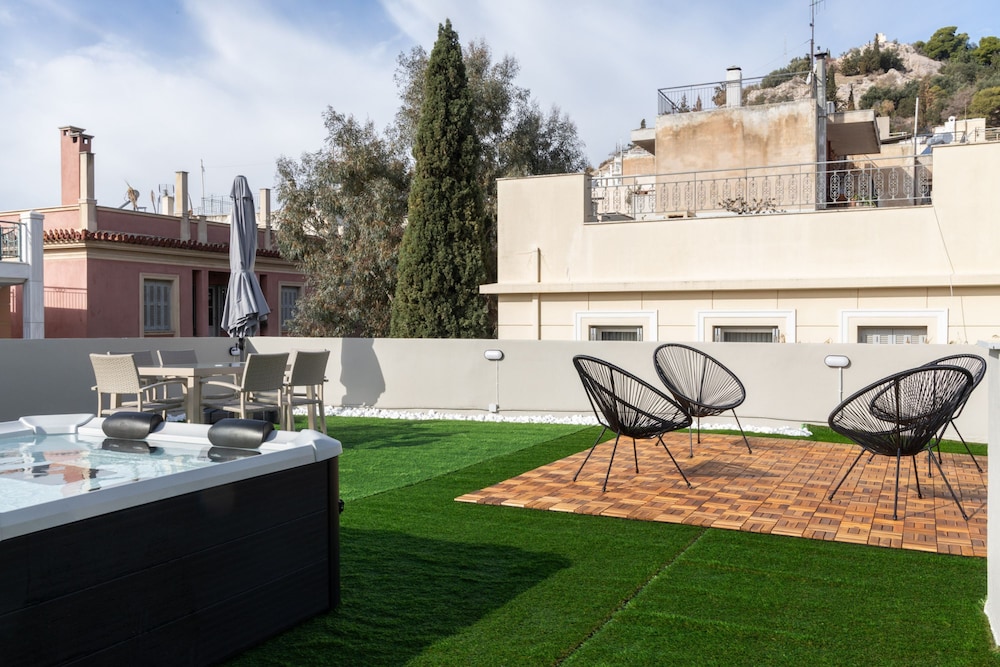 Acropolis Luxe Retreat 15 ppl 6 Bdrm Neoclassical Home w Jacuzzi Rooftop