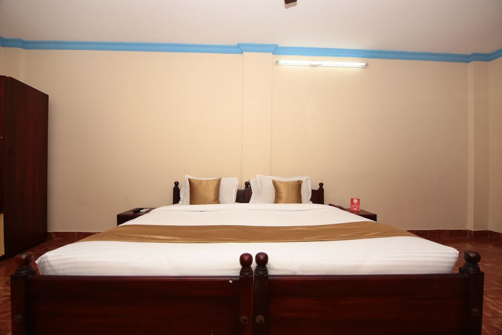 OYO 6711 Geojo Residency
