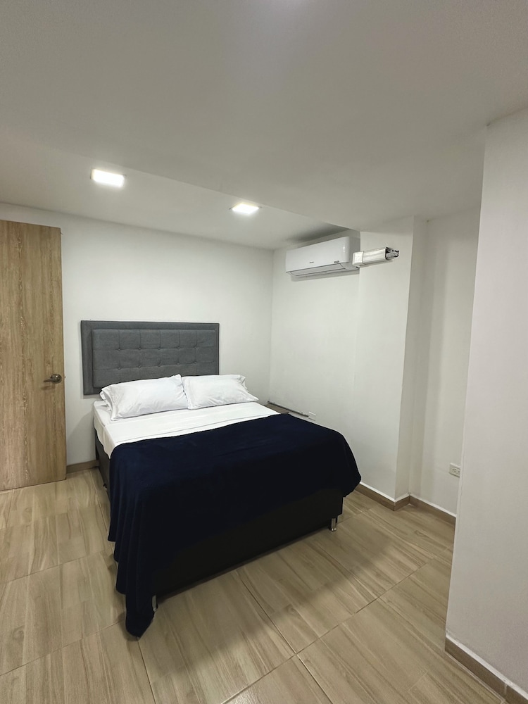 APARTA HOTEL PROVENZA