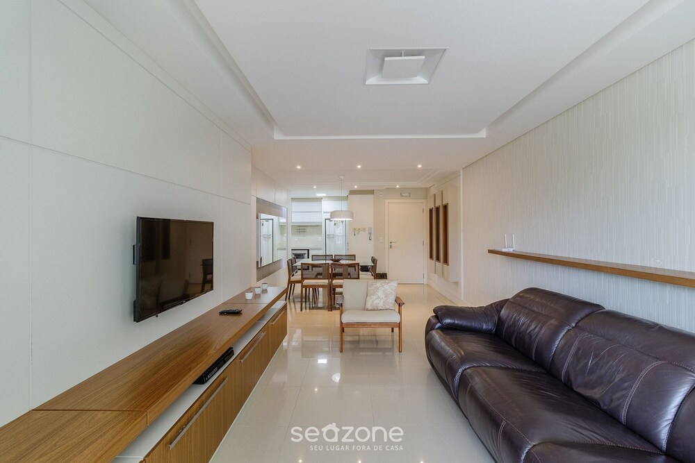 Apart in Cond. w/ Access to Beach and Pool Ave0232
