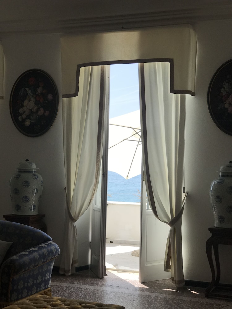 Villa Shelley Boutique Hotel