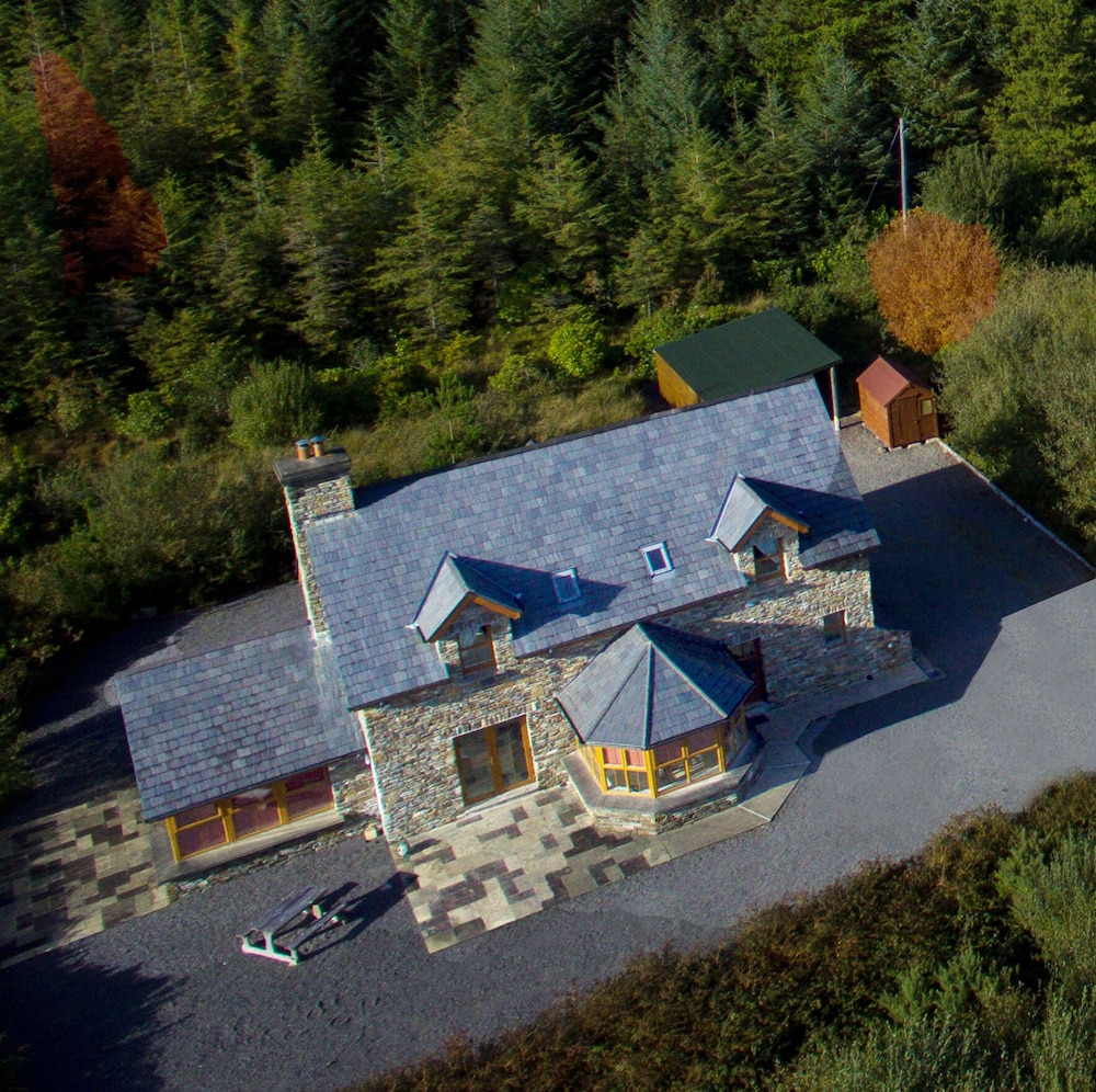 Alaind Lodges