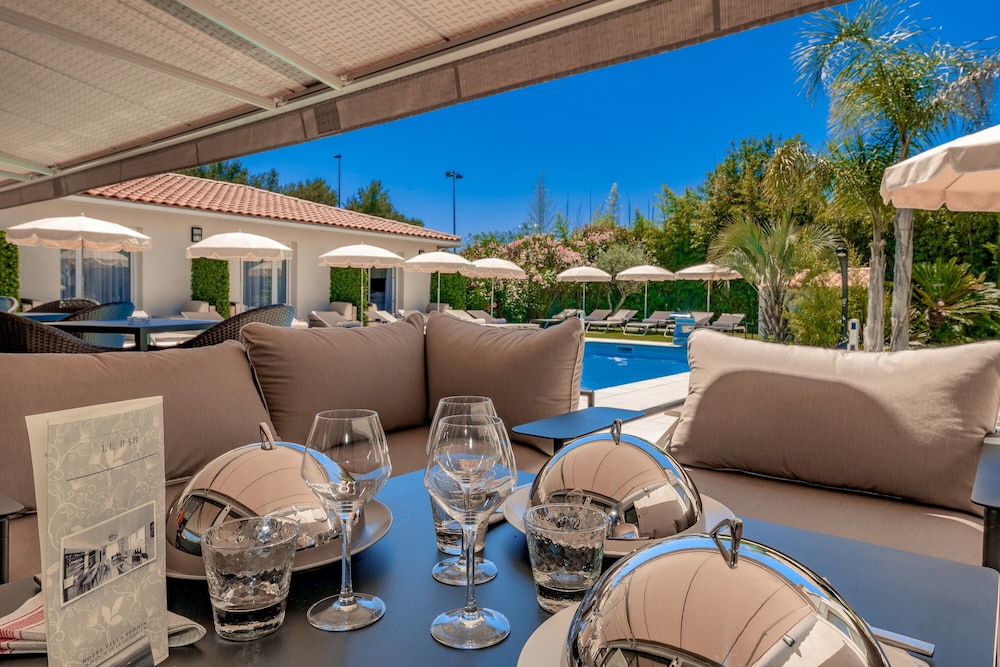 Mougins Vacations - Hotel Villa Sophia - Property Image 2