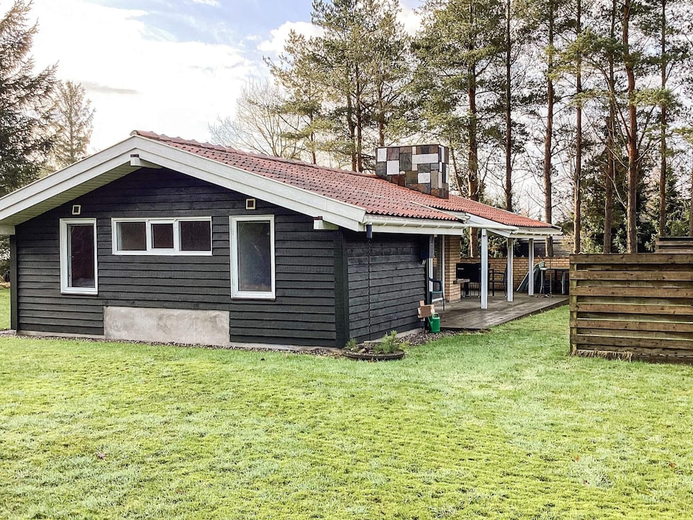 4 Star Holiday Home in Hals