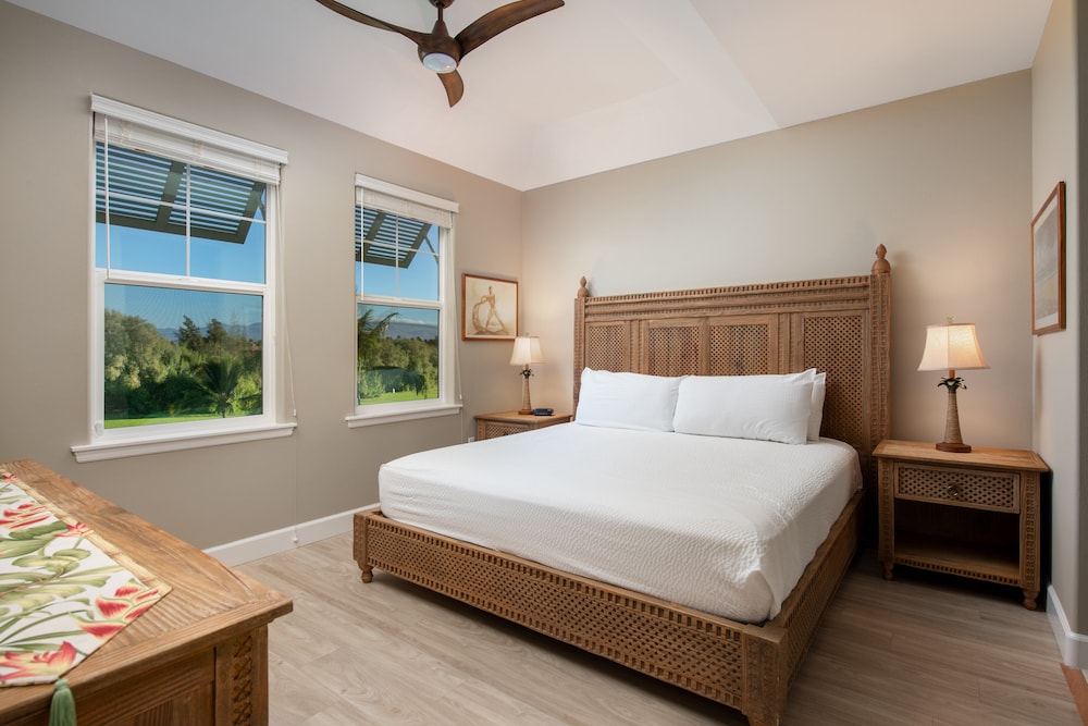 Tropical Top-floor Getaway - Fairway Villas G32 w/ Loft & Views