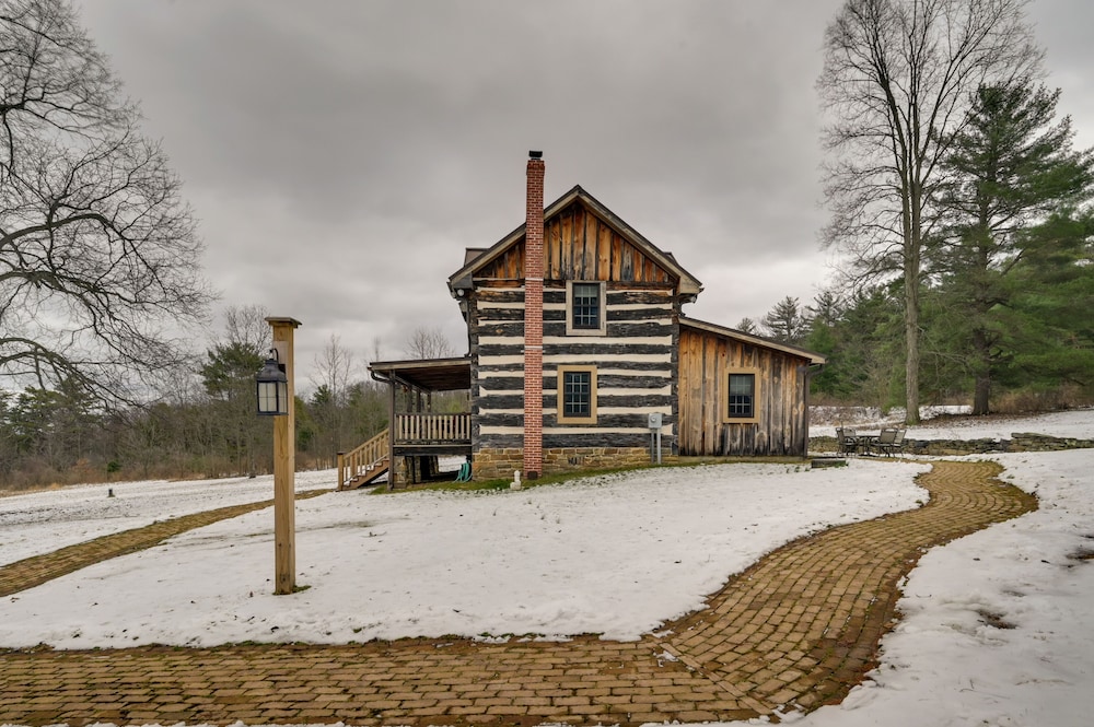 Cabin Vacation Rental ~ 8 Mi to Penn State! view 3