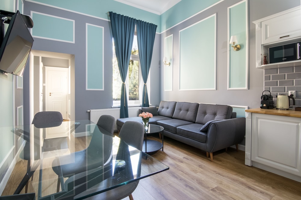 Domles Apartments