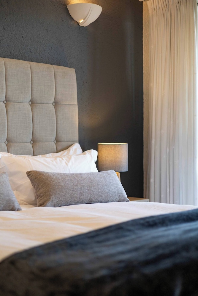 Beachfront Villa, Beach Club, Houtbay