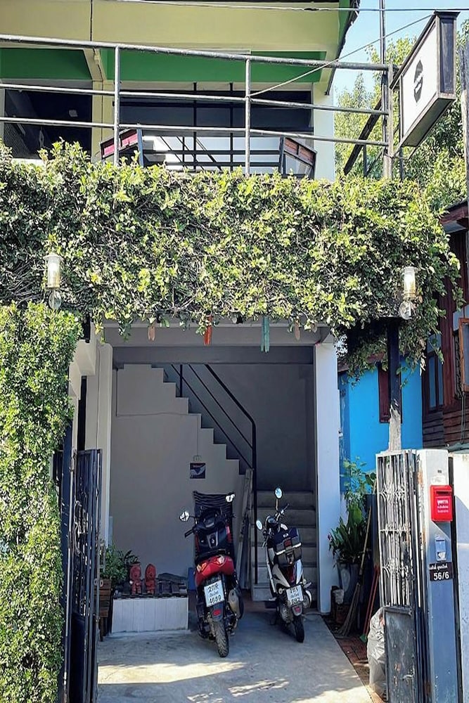 Satop Travelers Guesthouse