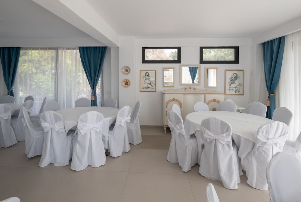 meeting & event spaces
