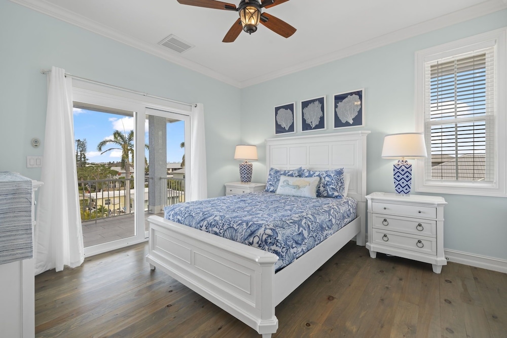 143 Catch And Relax: 5br Home W/ Pool & Spa! 5 Bedroom Home