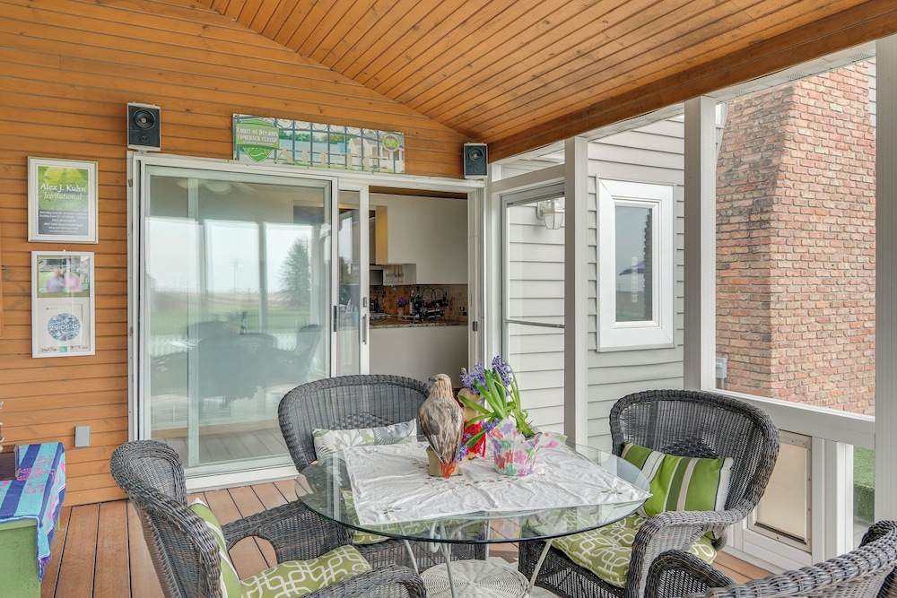 Tennis Court & Deck: Pet-friendly Charles City Gem