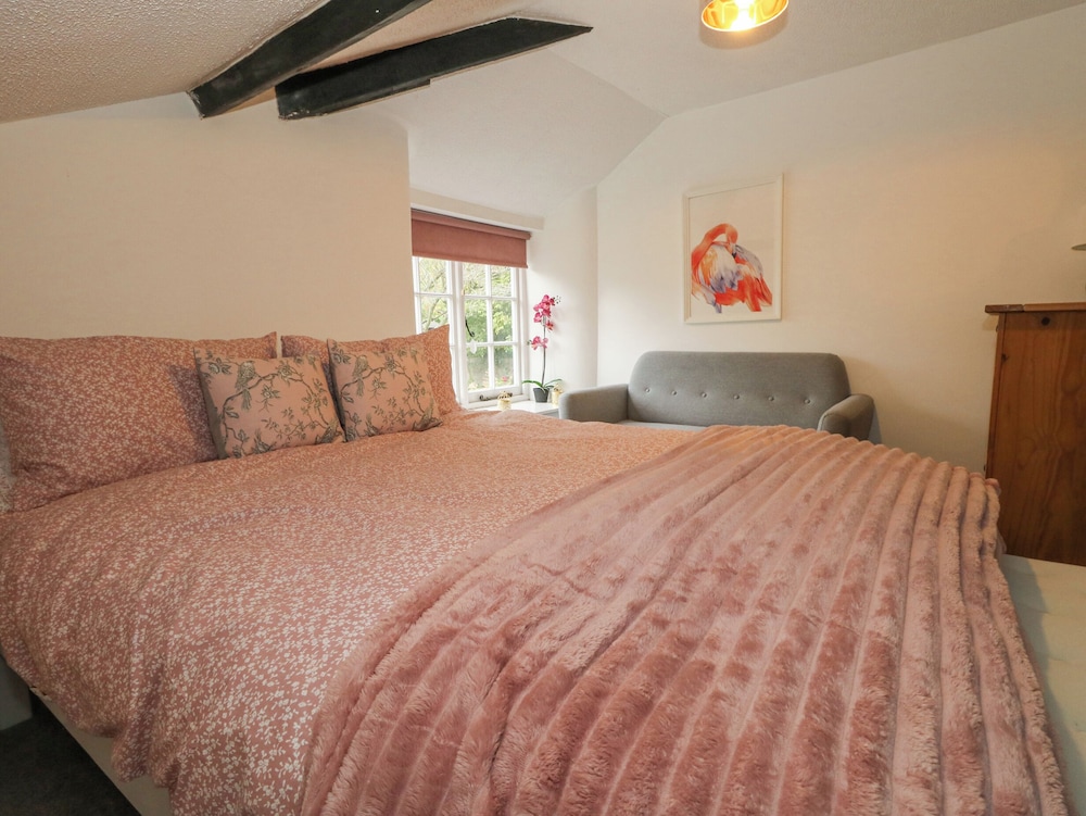 Half Pint Cottage