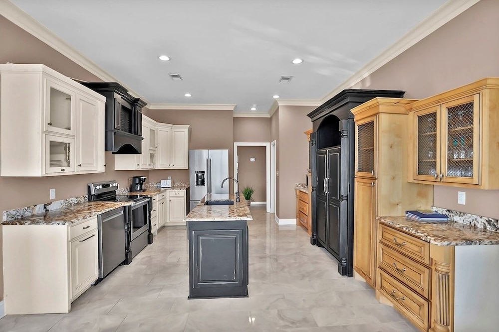 Sands Beach Club Ph1114 4 Bedroom Condo