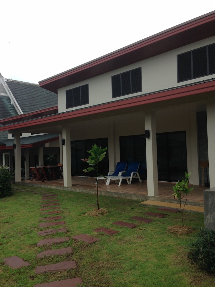 Naya Pool Villa