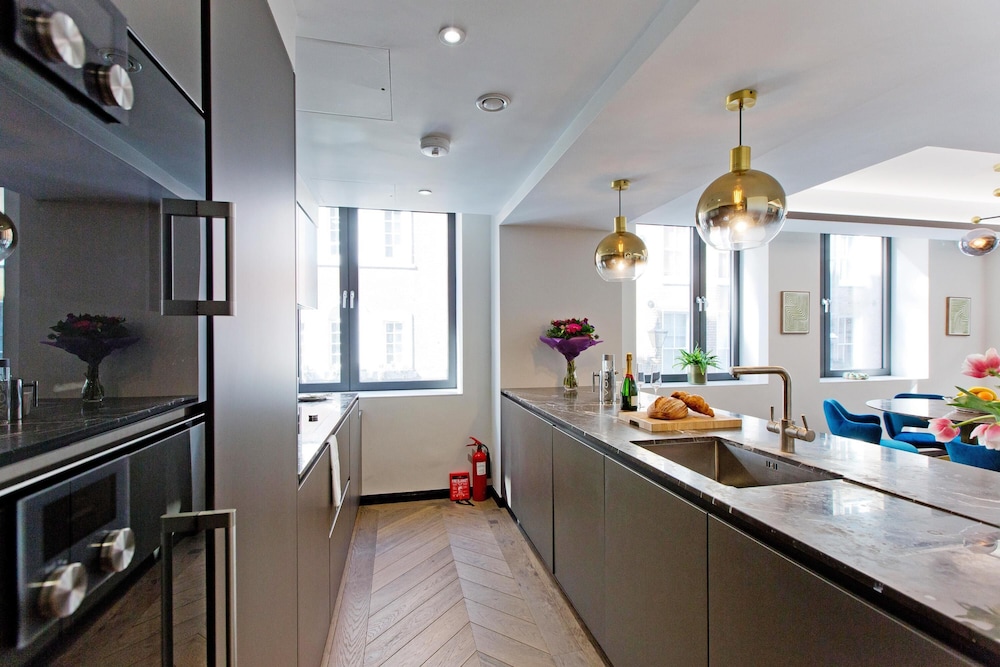 2-bed Deluxe Apt 104
