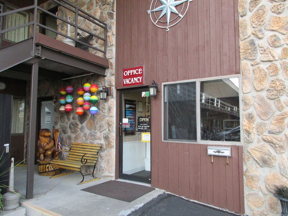 Otter Creek Inn