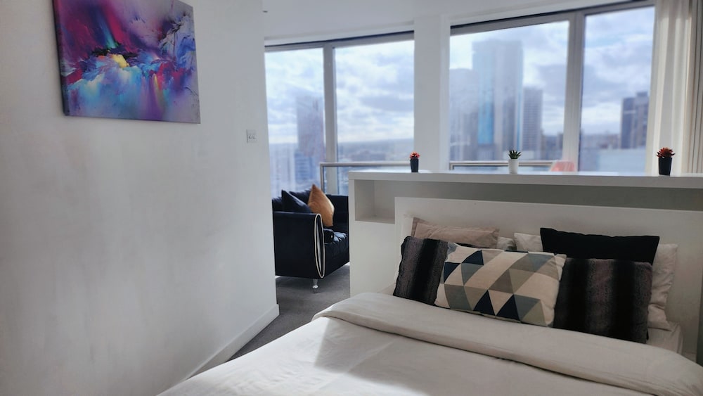 Cityscape Apartment in Rotunda Bham