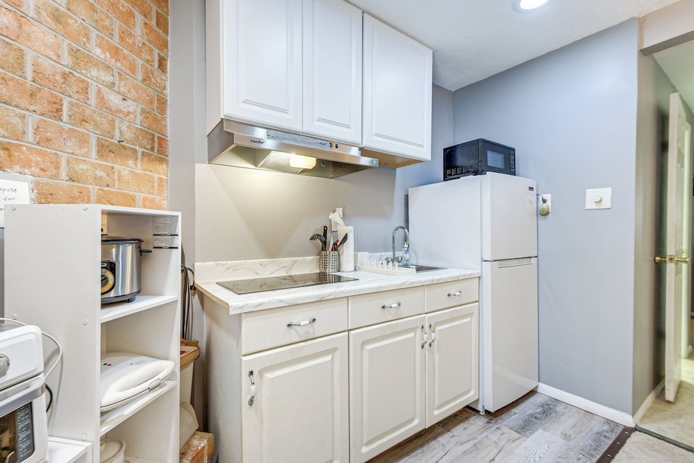 < 25 Mi to Downtown Baltimore & DC: Apt w/ Patio