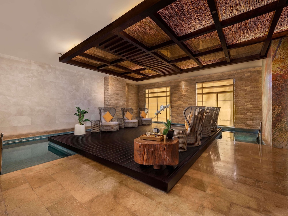Sofitel Dubai The Palm Resort & Spa