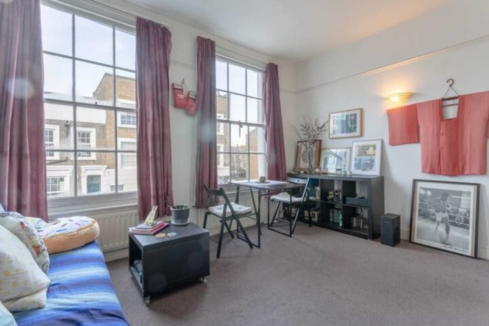 Lovely Victorian Flat for 6 in Stoke Newington