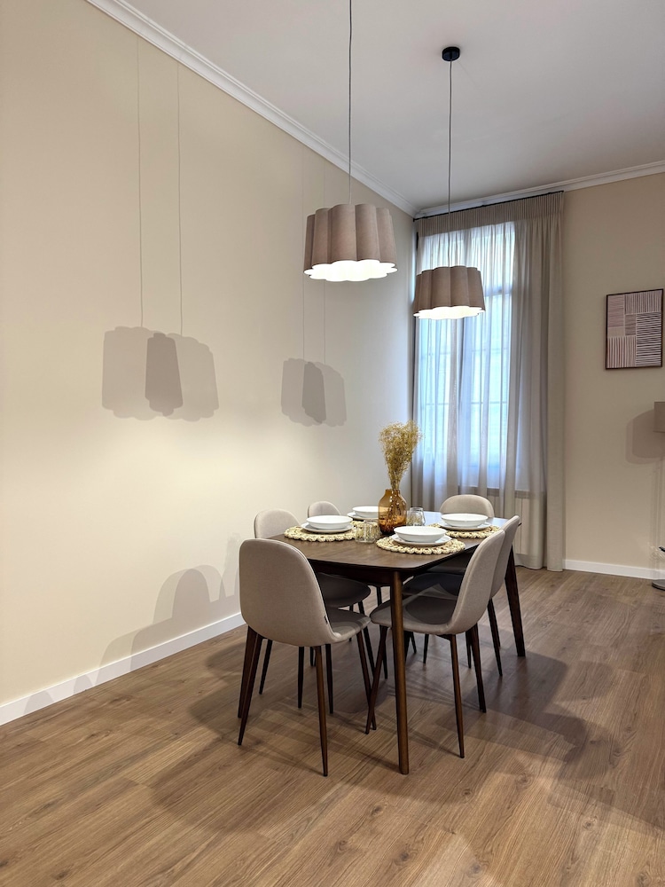 Anais Apartments by gaiarooms