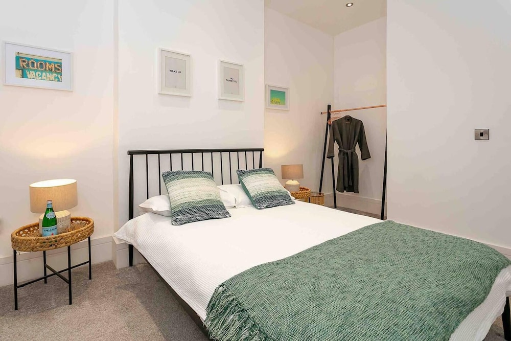 Beautiful 2-bed Apartment in Central Harrogate view 3