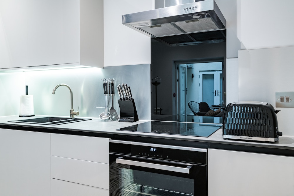 South Kensington Apartments