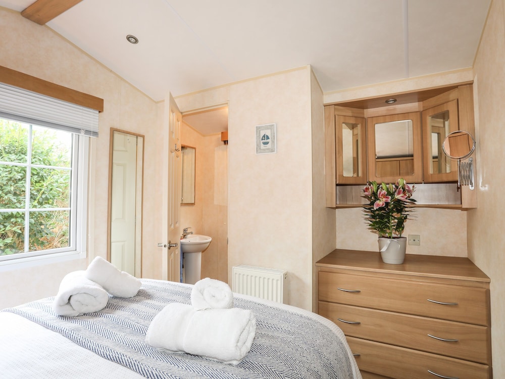 Tegfryn Bach