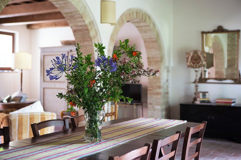 Borgo Sorbatti Country House