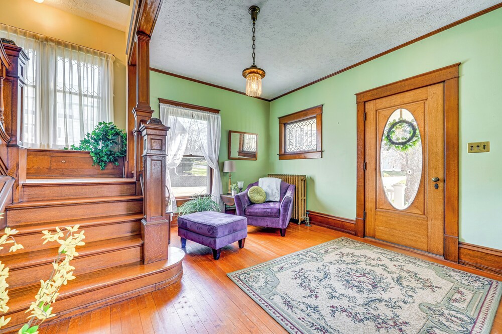 Dog-friendly Atlantic Farmhouse w/ Spacious Yard!