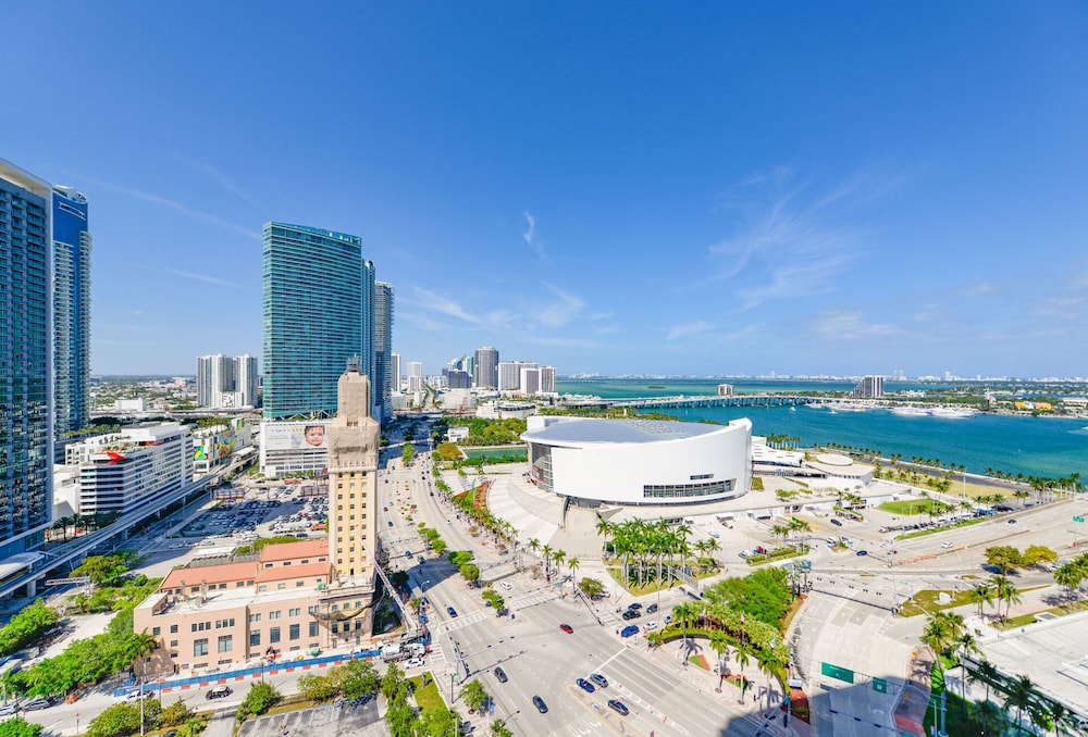 Bayfront Bliss Stunning Bay View Condo