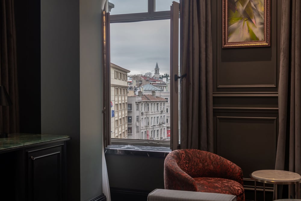 Orient Occident Hotel Istanbul, Autograph Collection 89