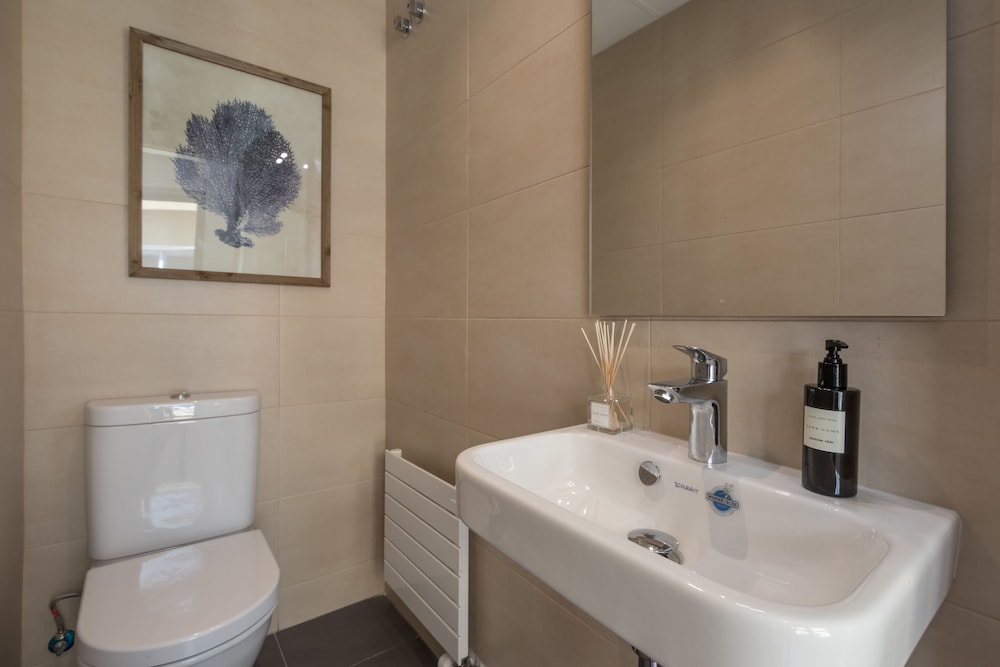 Chezmoihomes Plaza Nueva Premium