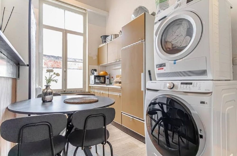 Comfy 5BR Apartment in Heart of Ghent