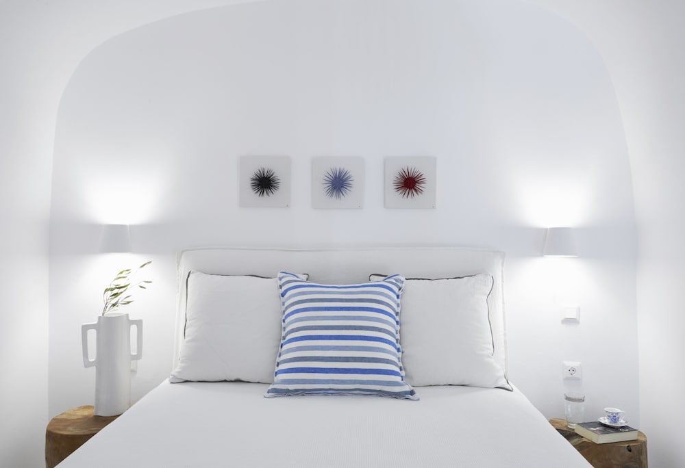 Olea Cave House