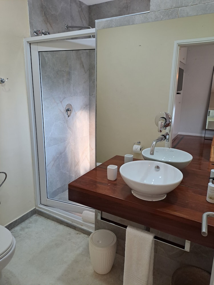 Joli Guesthouse