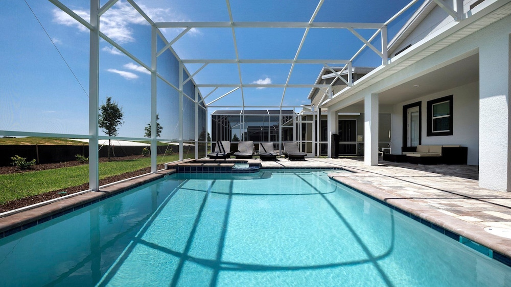 Family Oasis With Pool, Near Disney