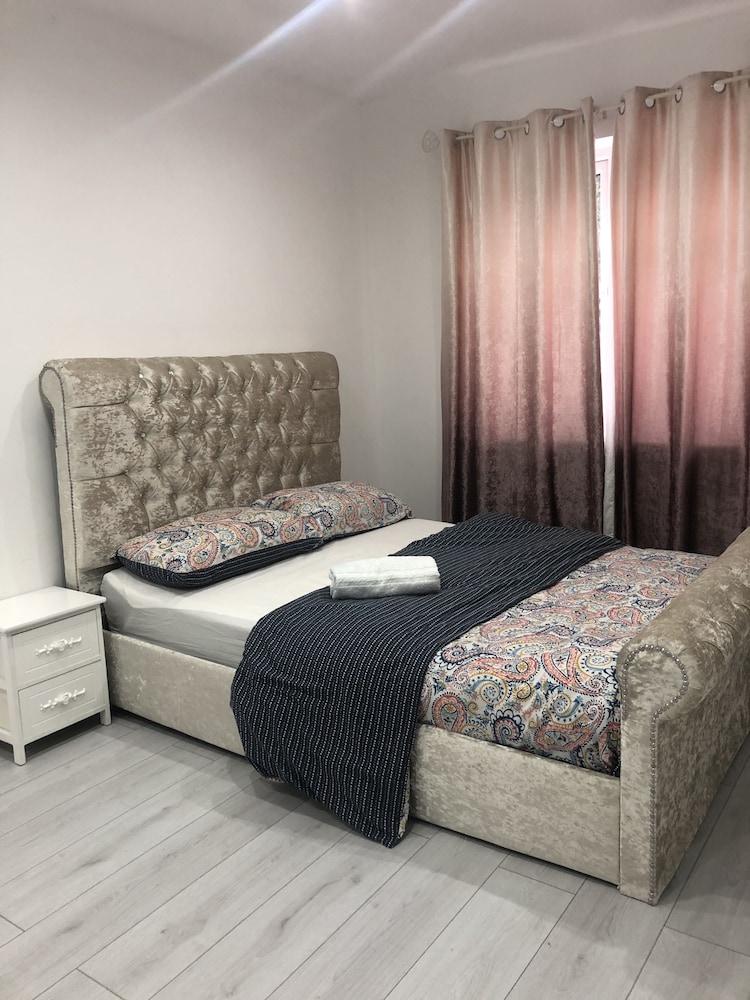 Nice 2 Bed Independent Annex in High Wycombe view 5
