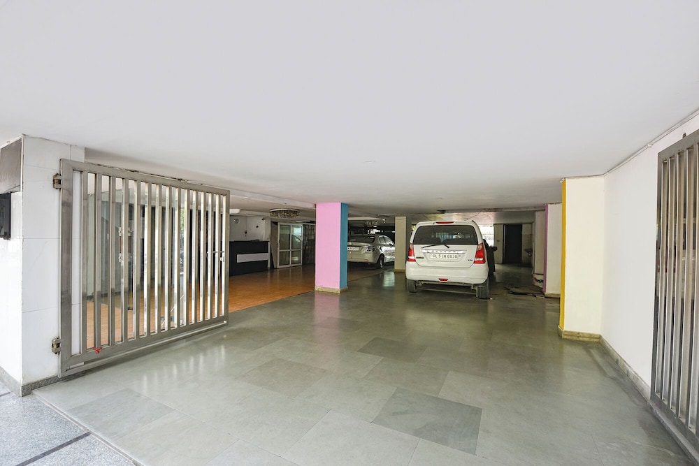 Fabhotel The Kings Plaza