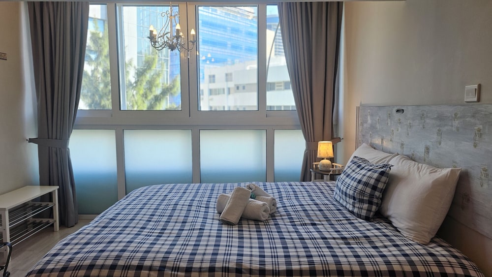 116 NIC 302b - Stay Armonia Central Suite